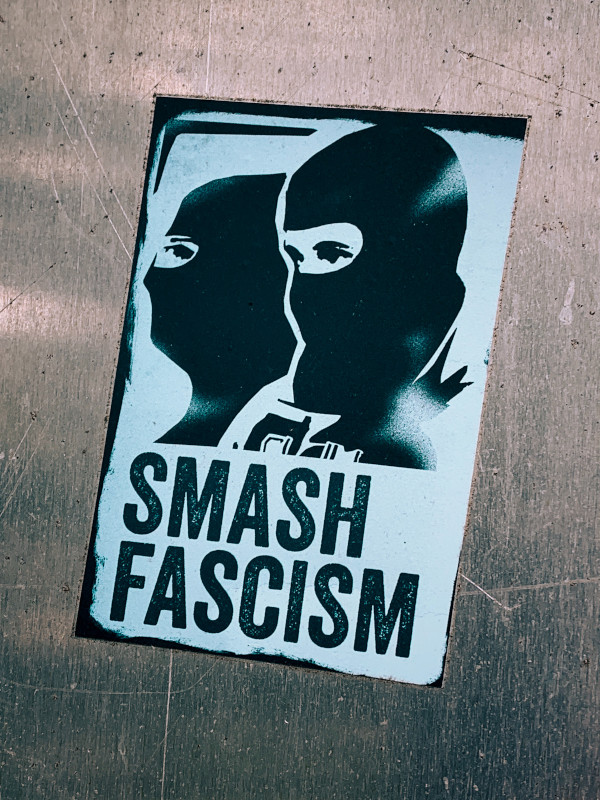 Affiche antifasciste